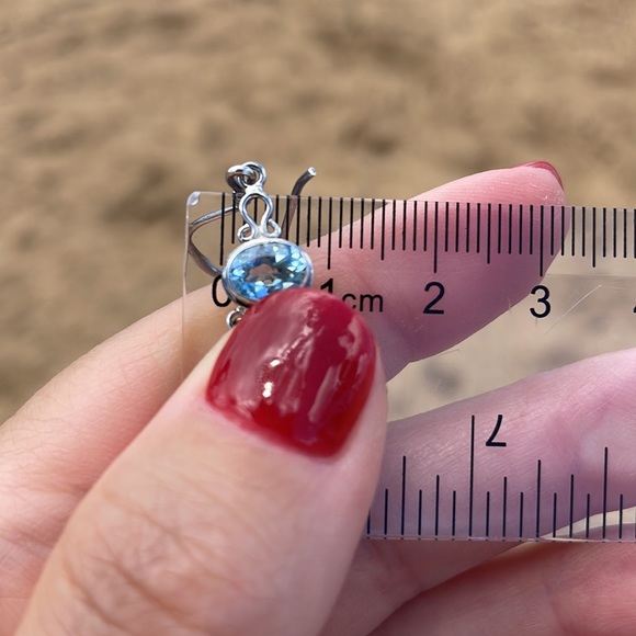 ✨SOLD✨Beautiful 925 Silver and Oval Aquamarine Earrings - Picture 13 of 17